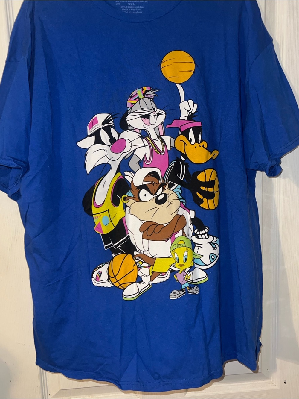 Looney tunes tshirt size XXL